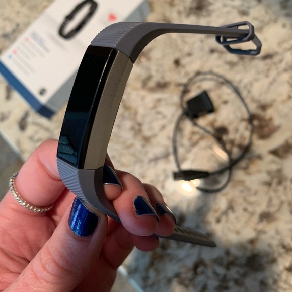 Fitbit Alta HR - Picture 5 of 5